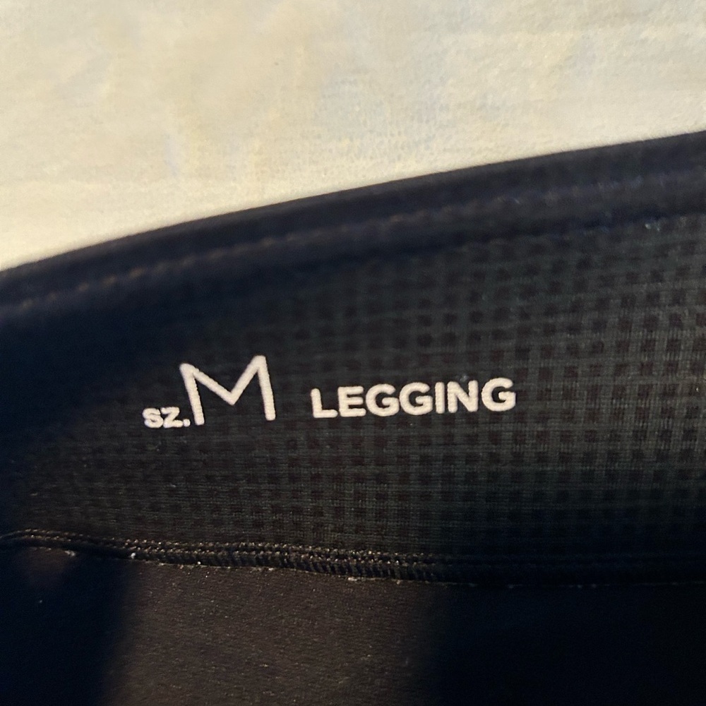 Loft black checked leggings size M - Picture 4 of 7